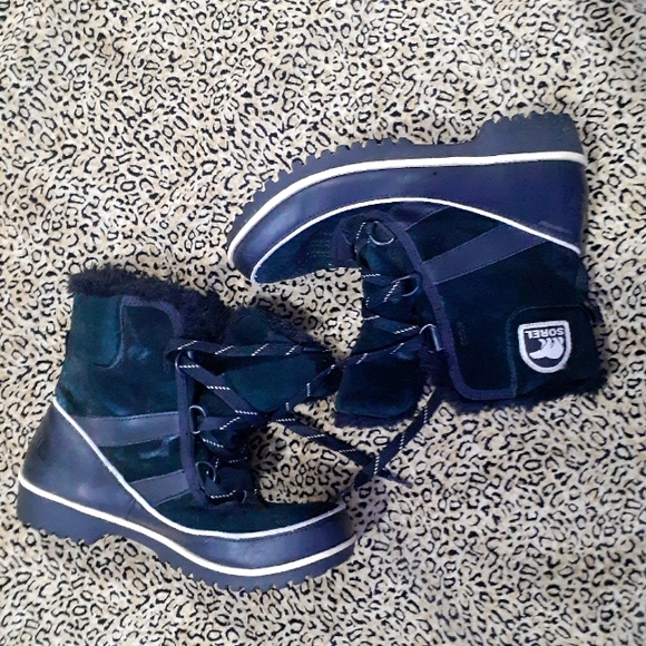 Sorel Shoes - 💞SOREL Lace Up Winter Boots Waterproof//6